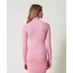 Maglia fitted a collo alto rosa vista posteriore indossata