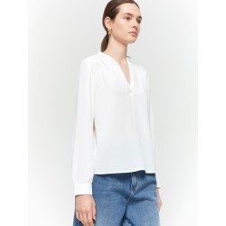 Blusa misto seta bianco vista anteriore indossata