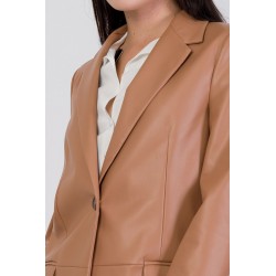 Blazer Ecopelle Camel Vista primo piano