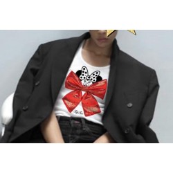 T-shirt Minnie Bianca vista indossata